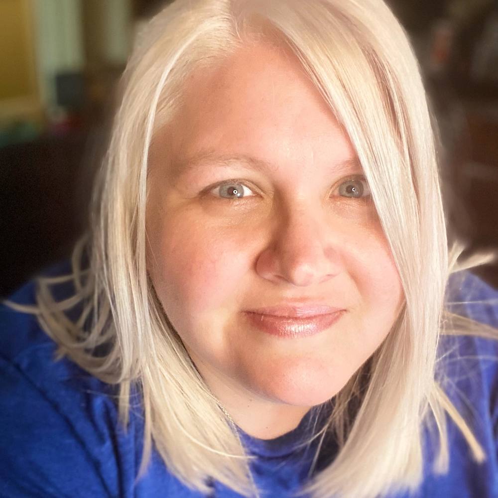 Meet your Posher, April